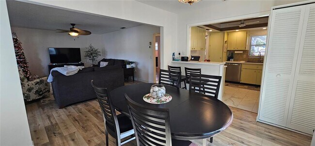 Building Photo - 2009 Riverbluff Pkwy