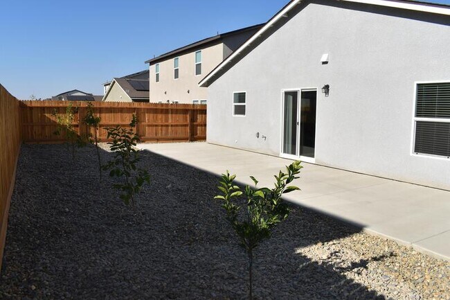 Building Photo - 4027 Bayonet Dr