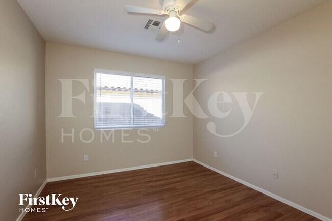 Building Photo - 21120 N 82nd Ln