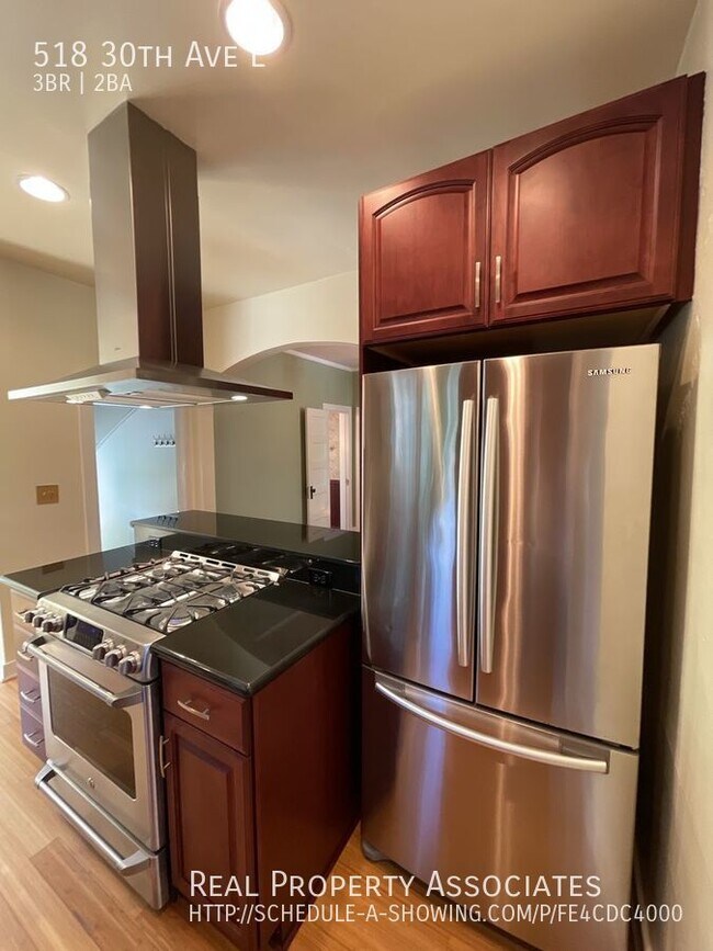 Building Photo - Madison Valley Bungalow