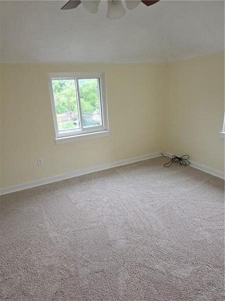 Building Photo - 155 Pennoak Dr
