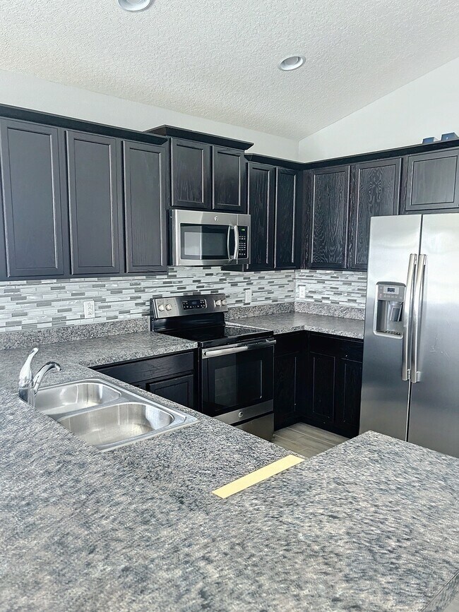 Building Photo - 469 Ogelthorpe Dr