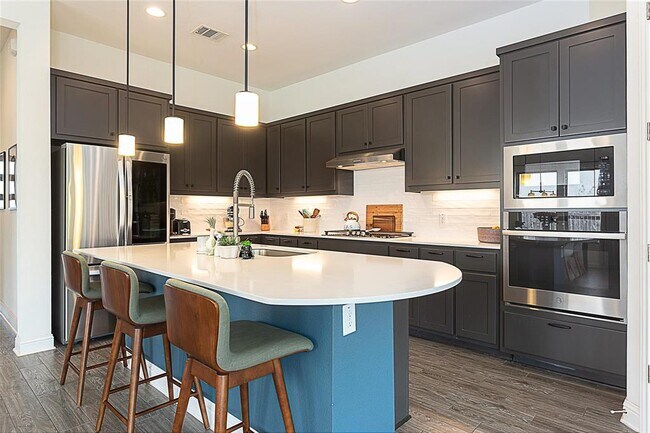 Building Photo - 5013 Globe Mallow Dr