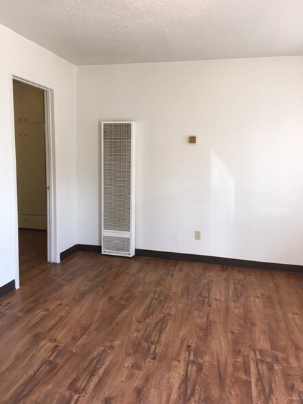 Building Photo - 119 S Boston Ave