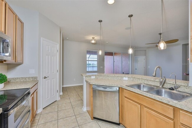 Building Photo - 813 Seminole Sky Dr