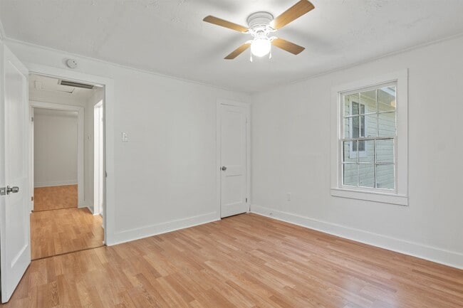Building Photo - 1408 N Bronough St