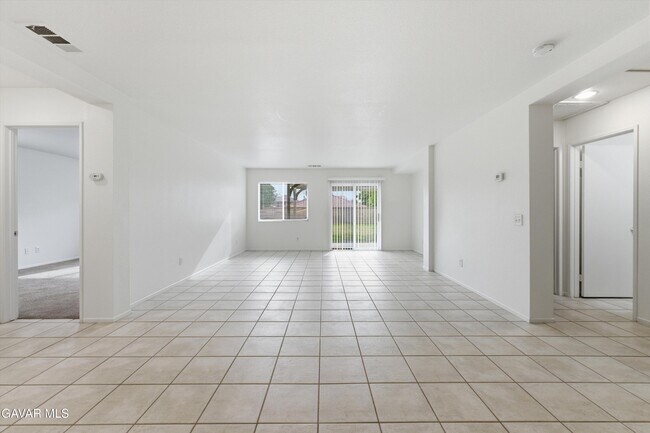 Building Photo - 42144 Madison Dr