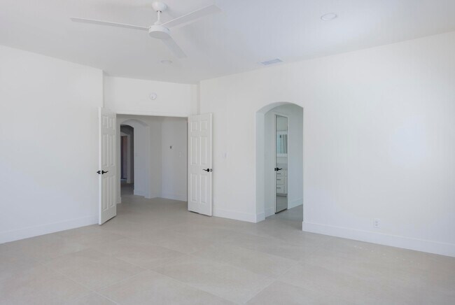 Building Photo - 28 Park Mirage Ln