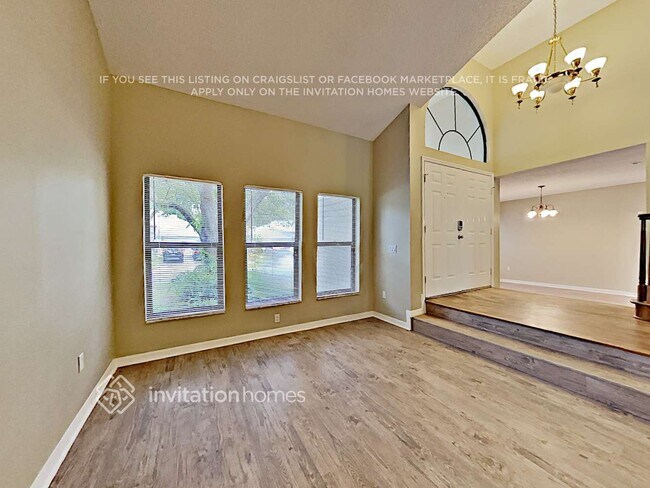 Building Photo - 6239 Greenwich Dr