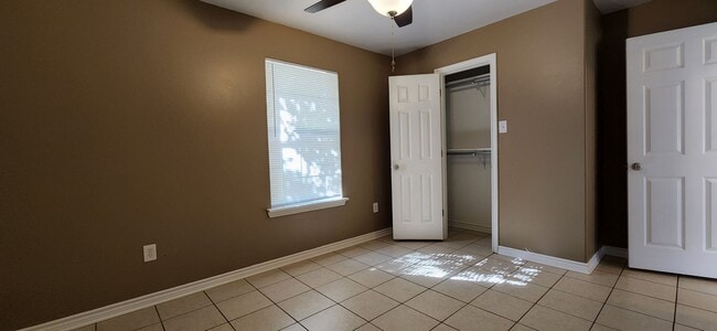 Building Photo - 2262 FM2864