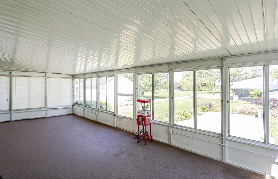 Building Photo - 6125 Seaman Rd
