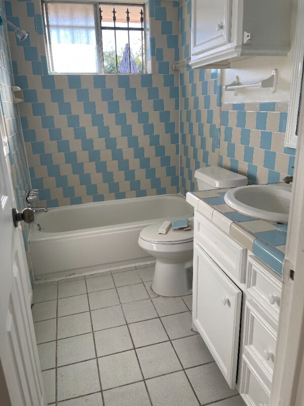 Building Photo - 2103 Mosher Ln