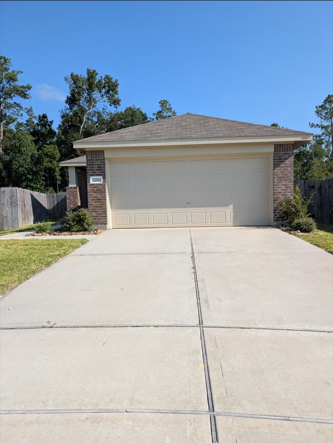 Building Photo - Charming 3 beds 2 baths in New Caney!