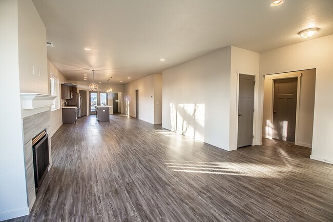 Building Photo - 18112 E Riverway Ave