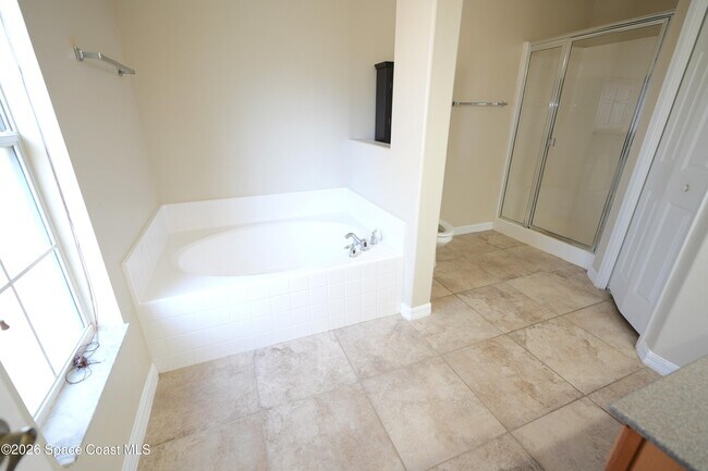 Building Photo - 3882 Manitoba Way