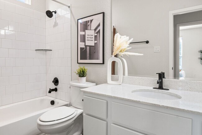 Building Photo - 16622 Daylight Ln