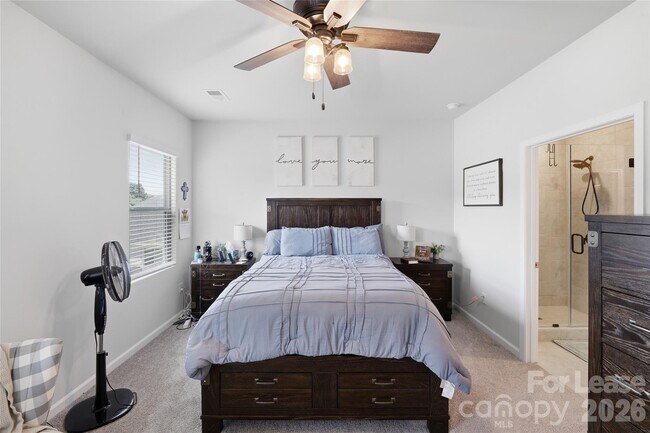 Building Photo - 116 Camdenbrush Trl