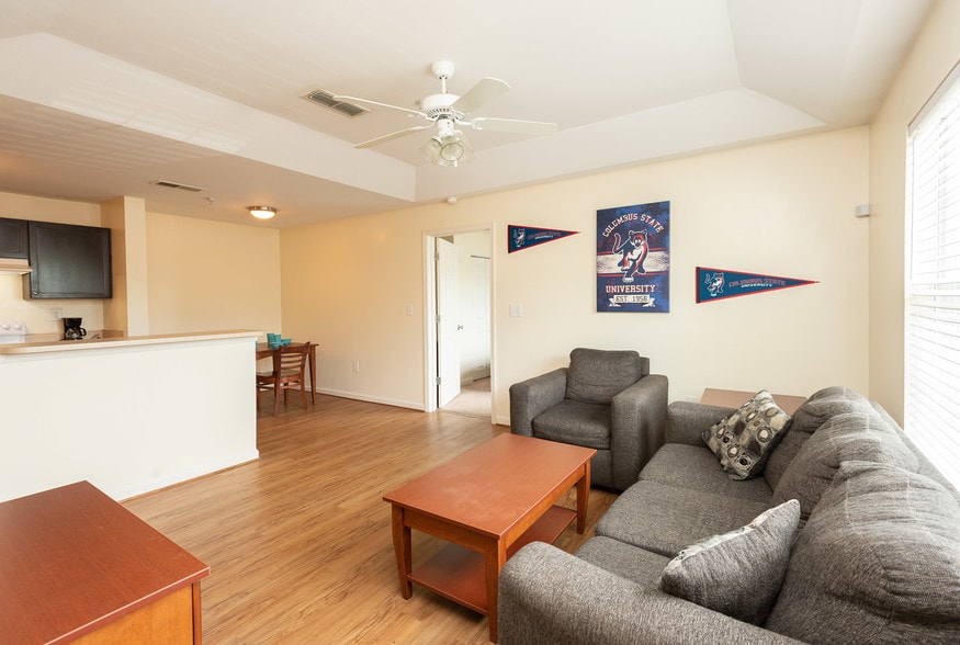 Shared Living Room - The Apex on University