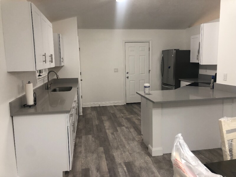 Building Photo - 6222 Waller Ln