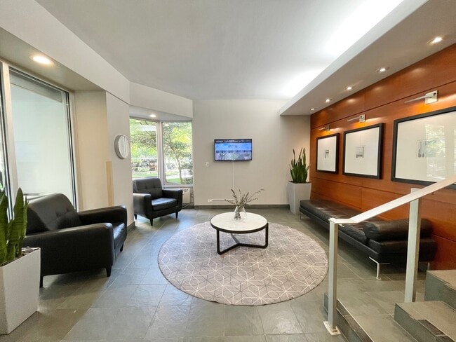 Building Photo - 4950 N Marine Dr