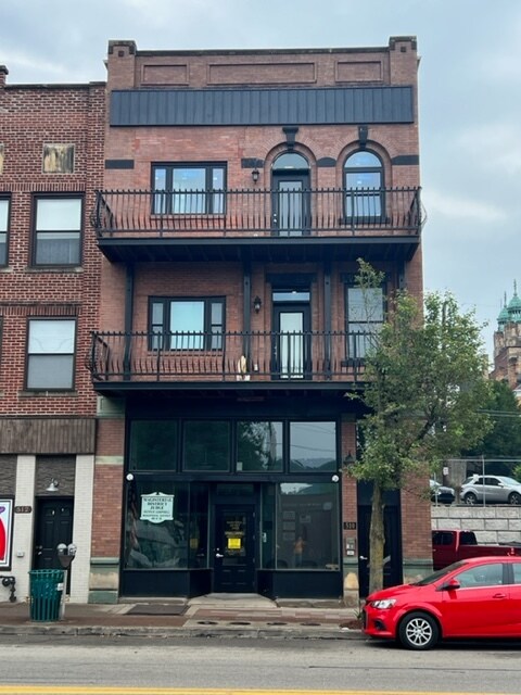 Building Photo - 510 E 8th Ave