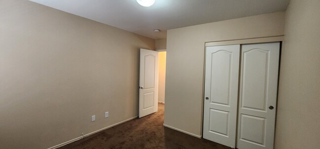 Building Photo - 6250 W Arby Ave