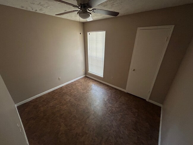 Building Photo - 20206 Newmint Dr