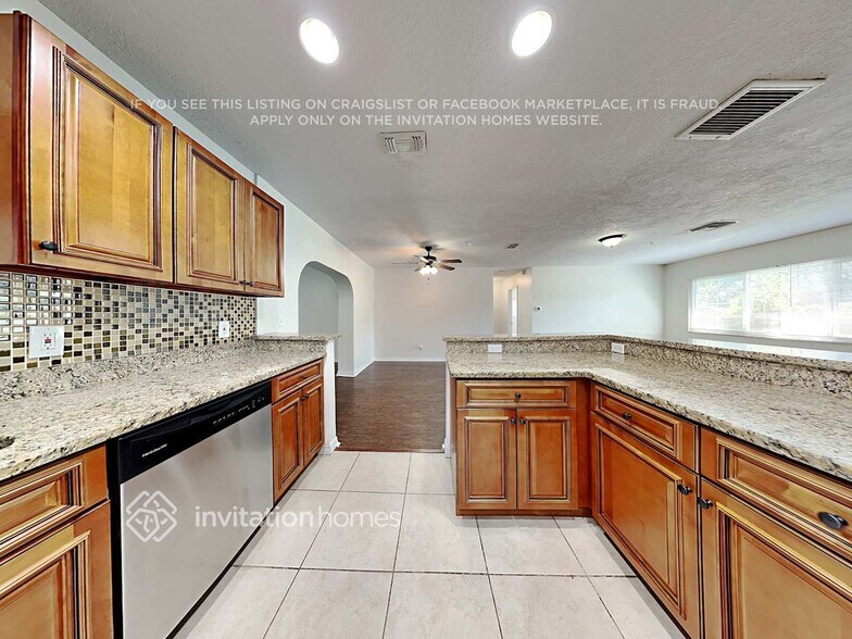 Building Photo - 2056 S Belcher Rd