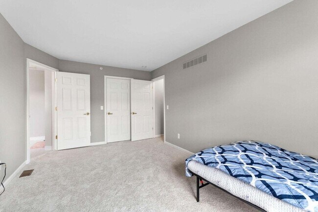 Building Photo - 2777 Barclay Way