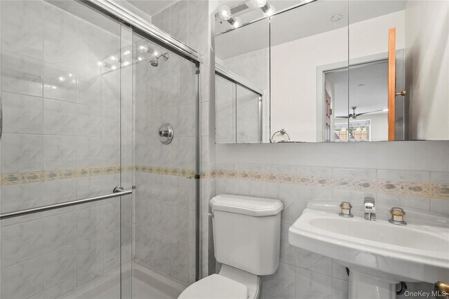 Building Photo - 55 N Broadway