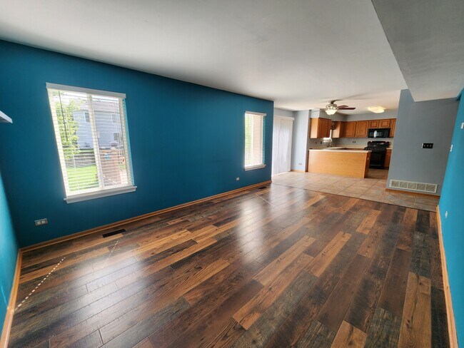 Building Photo - 5512 Stonybrook Dr