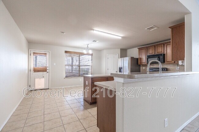 Building Photo - 9810 Magnolia Run