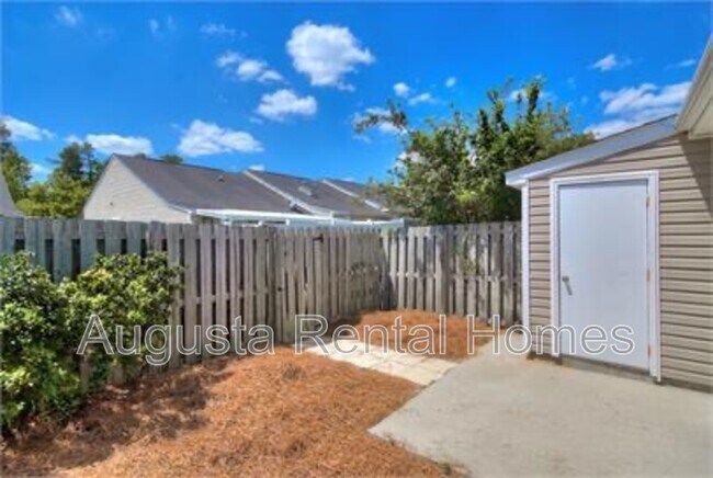 Building Photo - 2019 Caton Dr