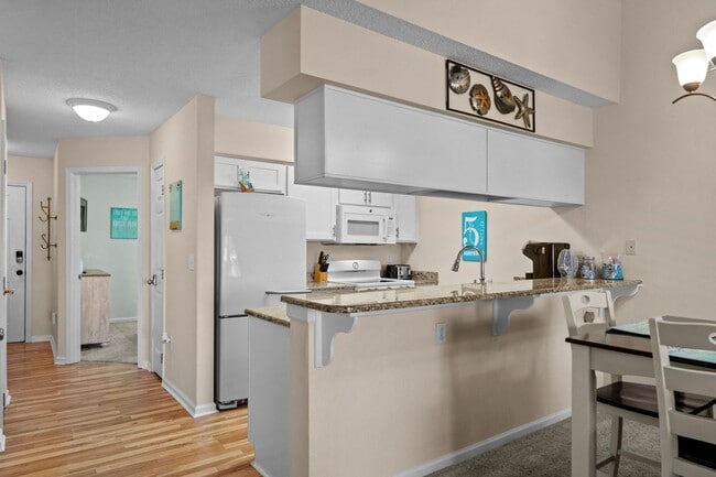 Building Photo - 5000 Windsor Green Way