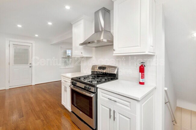 Building Photo - 5026 23rd St S
