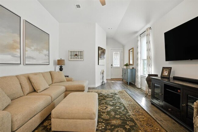 Building Photo - 104 Arrowhead Mound Rd