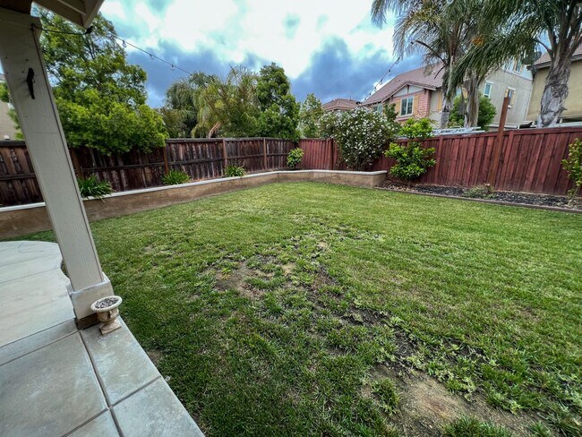 Building Photo - COMING SOON! Beautiful Redhawk home locate...