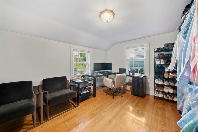 Building Photo - 83 Forbes Hill Rd