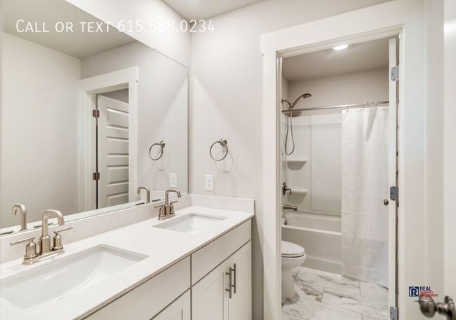 Building Photo - 156 Harvest Point Blvd