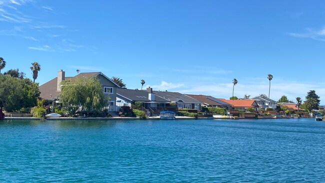 Building Photo - 943 Lurline Dr