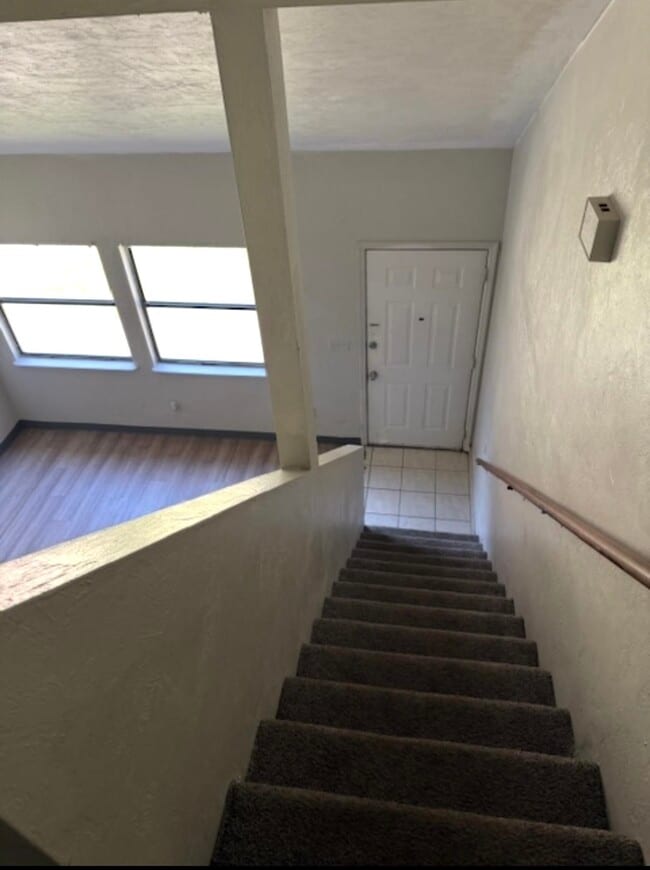 Building Photo - 1830 Nekoma Ct