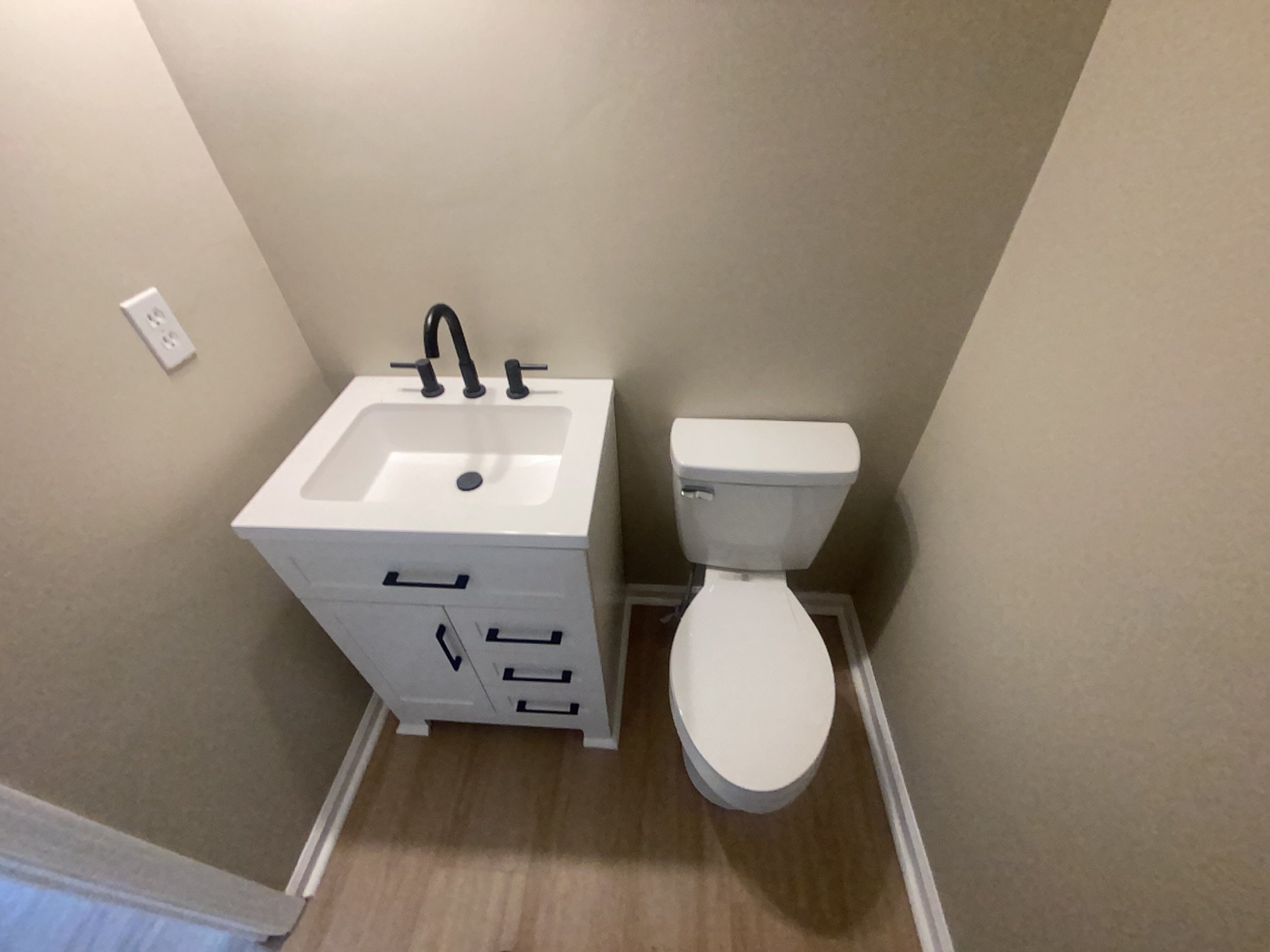 Building Photo - 3329D Moorewood Dr