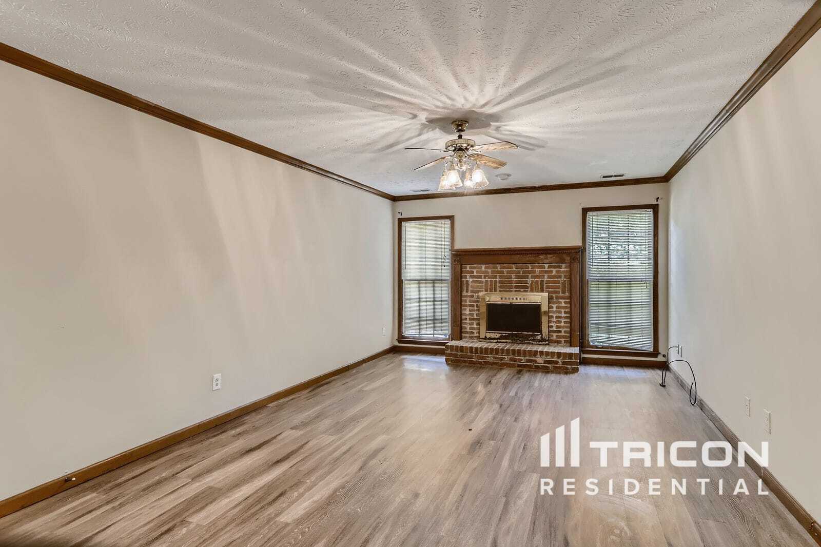 Building Photo - 1545 Glenfield Dr