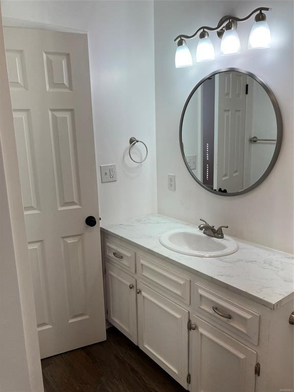 Building Photo - 5421 Shady Dr