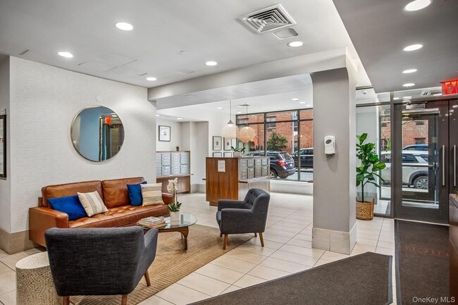 Building Photo - 535 W 52nd St