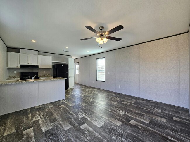 Building Photo - 1054 Myakka Dr