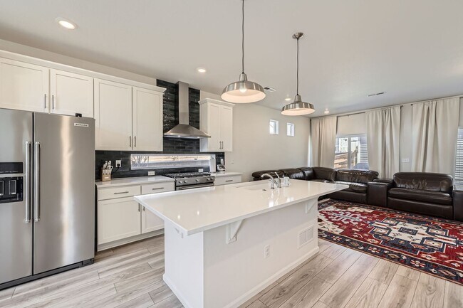 Building Photo - 10196 Worchester St