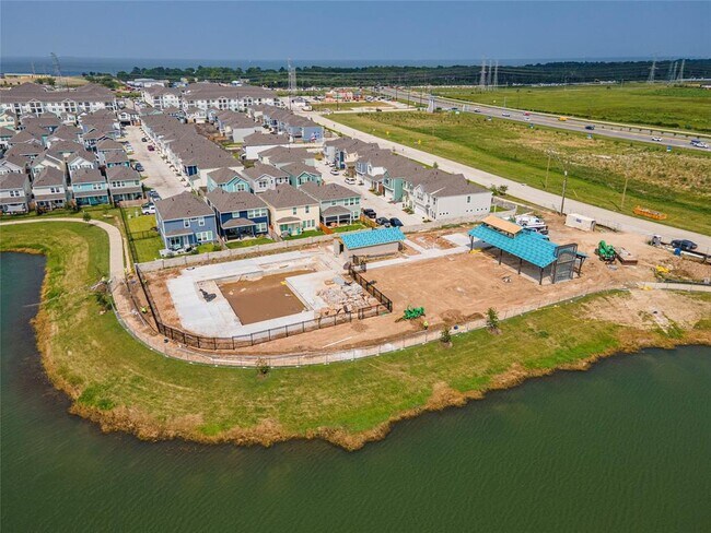 Building Photo - 614 Seabreeze Dr