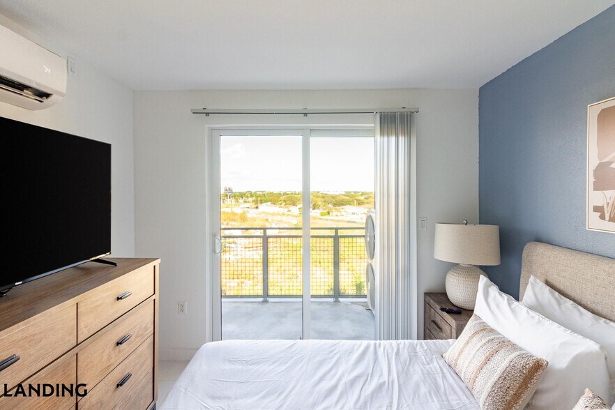 Building Photo - 25850 SW 140th Ct