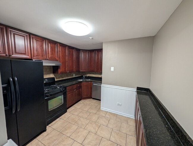 Building Photo - 1003 Centurion Ln
